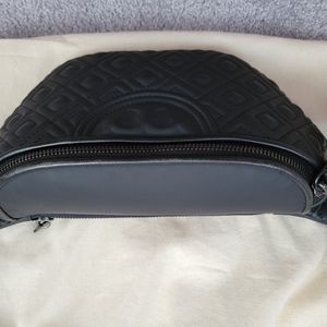 Tory Burch Fleming Fanny